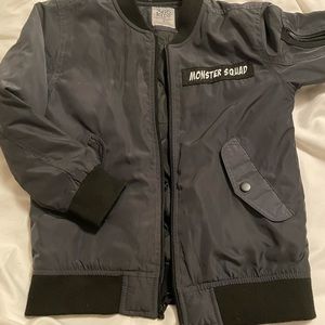 365 kids bomber jacket in dark gray.